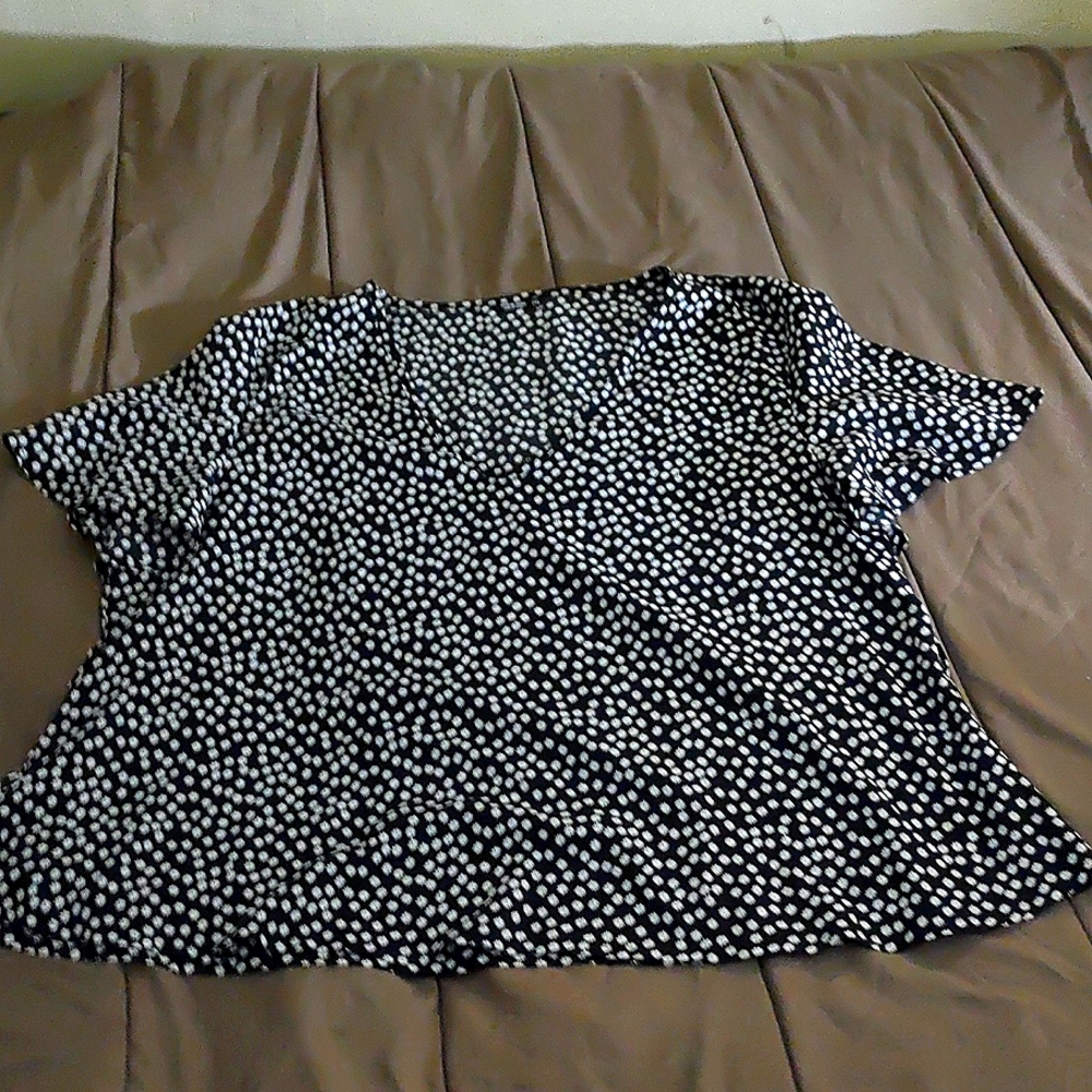 Short sleeve blouse
